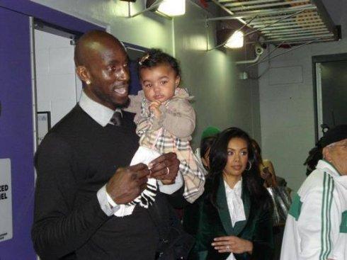 表示不满 表示不满